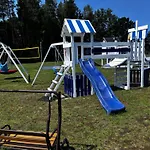 Lodge Biale Mrzezyno, Dla Rodzin, Ogrod, Plac Zabaw
