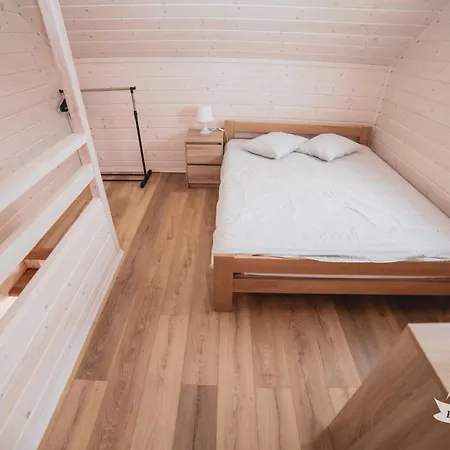 Деревянный коттедж Biale Мжежино